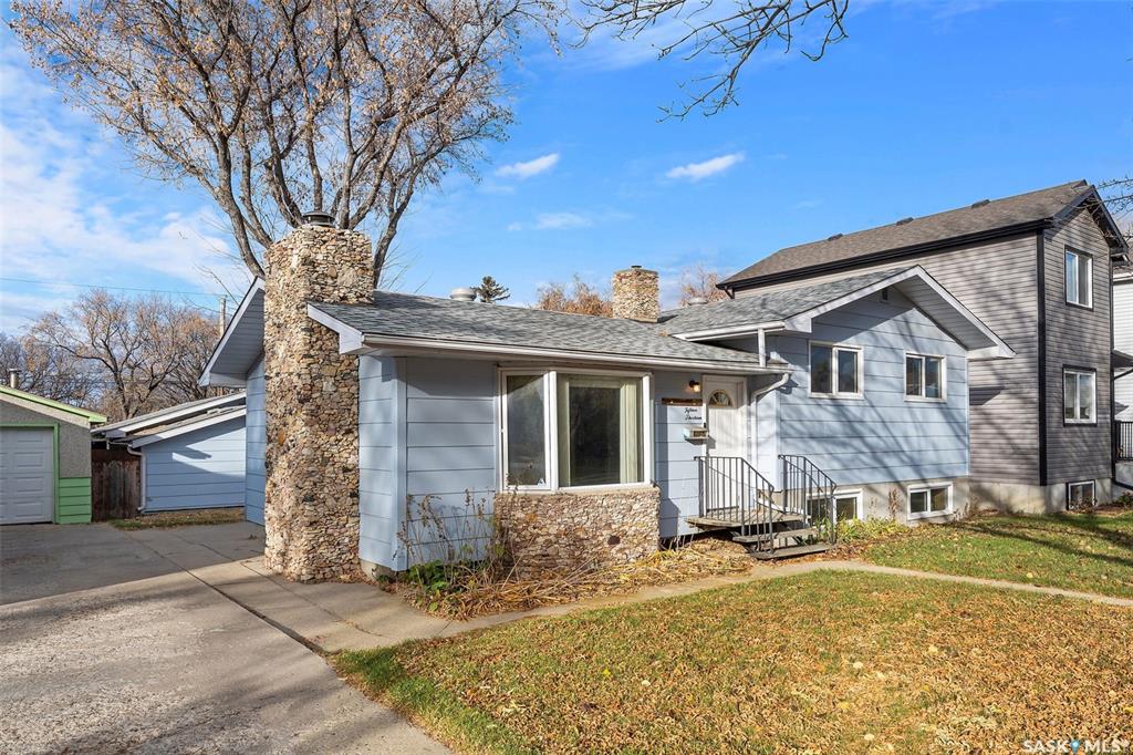 Second View of 1513 G Avenue N, Mayfair, Saskatoon, Saskatchewan, S7L 2B1