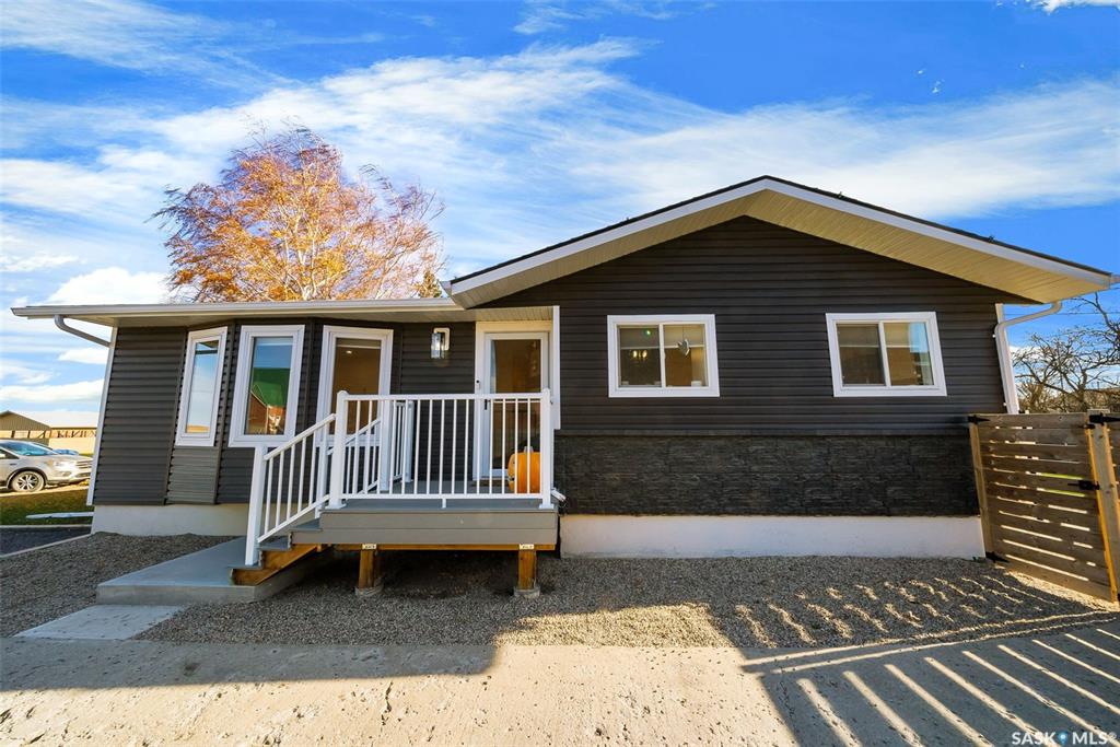 421 2nd Avenue, SK021997, Saskatchewan,