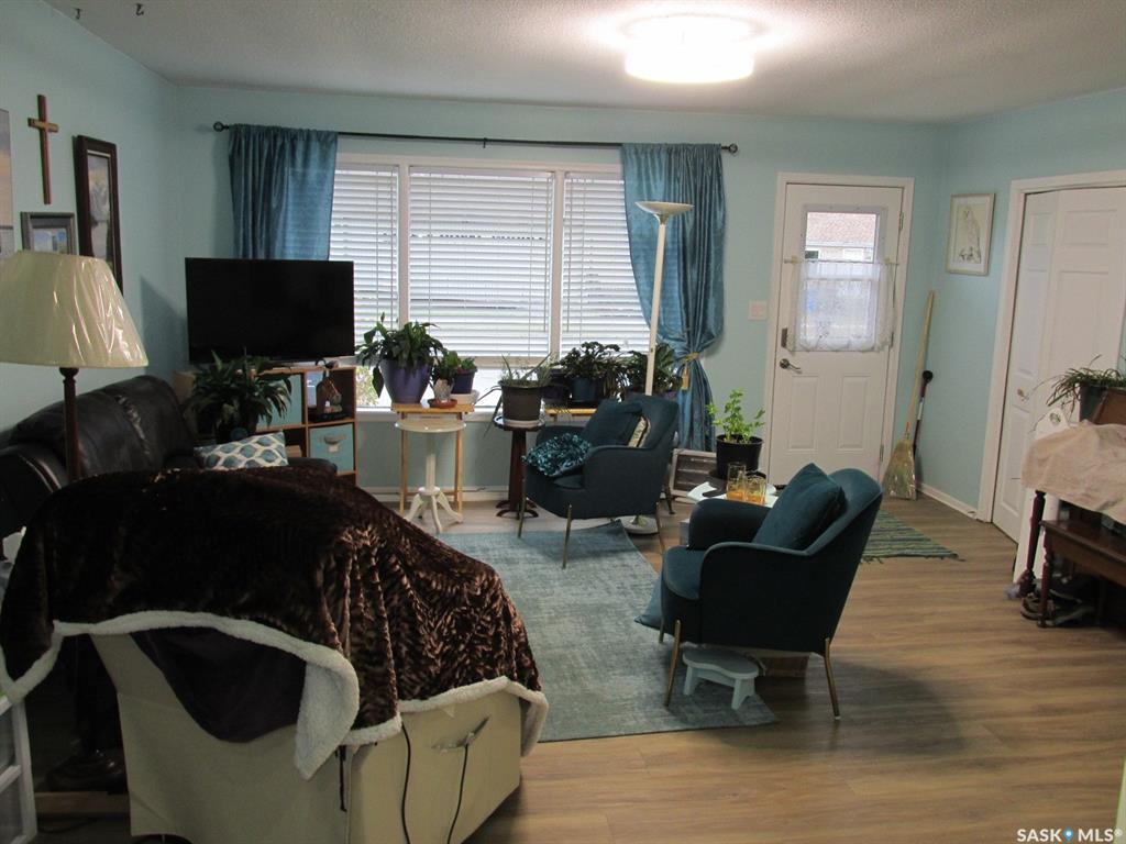 Fifth View of 311 1st Street W, Nipawin, Saskatchewan, S0E 1E0