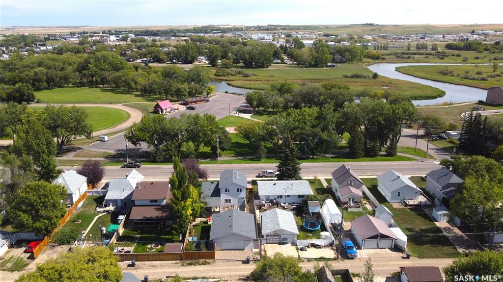 Third View of 148 6th Avenue Se, South East SC, Swift Current, Saskatchewan, S9H 3N7