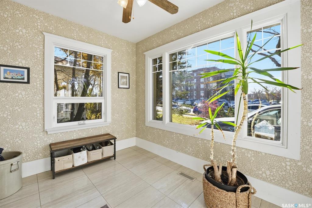 Fourth View of 702 Queen Street, City Park, Saskatoon, Saskatchewan, S7K 0M9