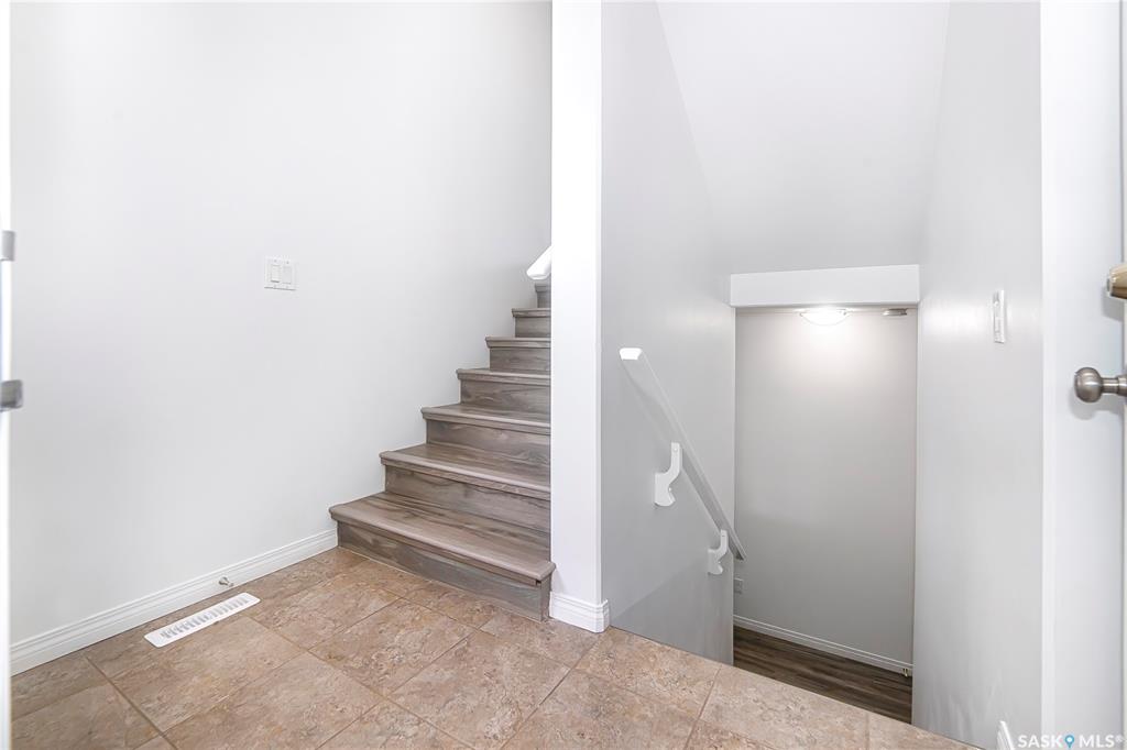 Fourth View of 239 Henick Crescent, Hampton Village, Saskatoon, Saskatchewan, S7R 0J9