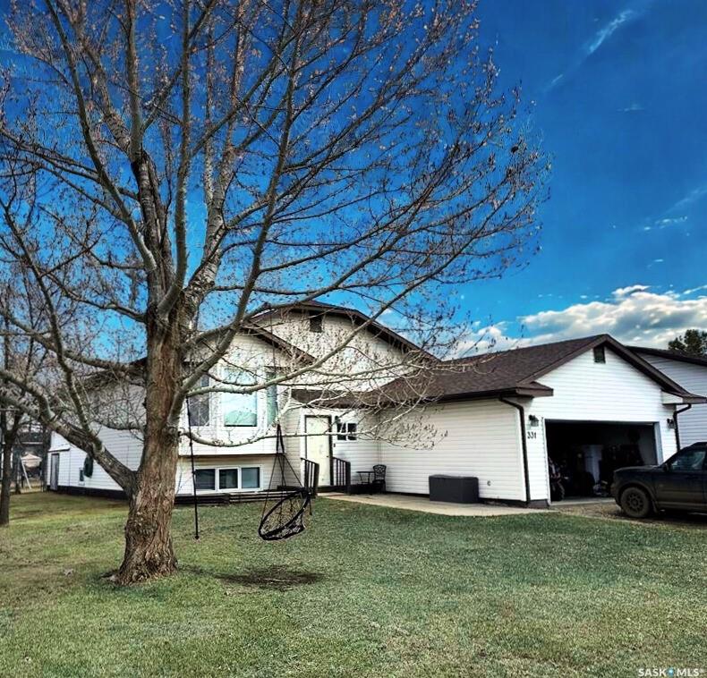 Main View of 331 4th Street, North Weyburn (Weyburn Rm No. 67), Weyburn Rm No. 67, Saskatchewan, S0C 1X0