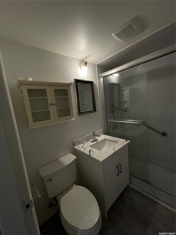 Fourth View of 425 S Avenue S, Pleasant Hill, Saskatoon, Saskatchewan, S7M 3A3