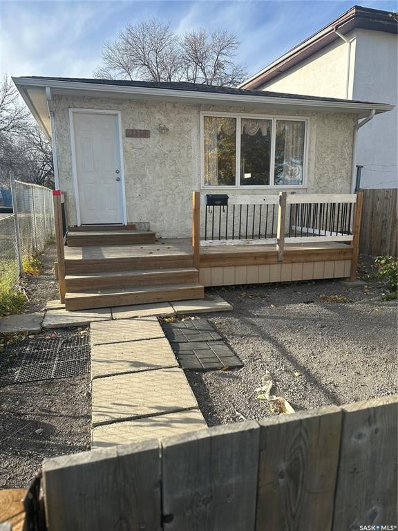 MLS® listing #SK022275 for sale located at 1118 Angus Street