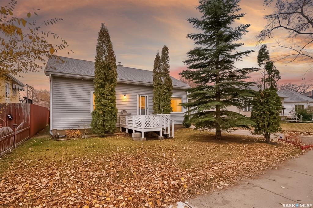 MLS® listing #SK022286 for sale located at 1217 1st Avenue Nw