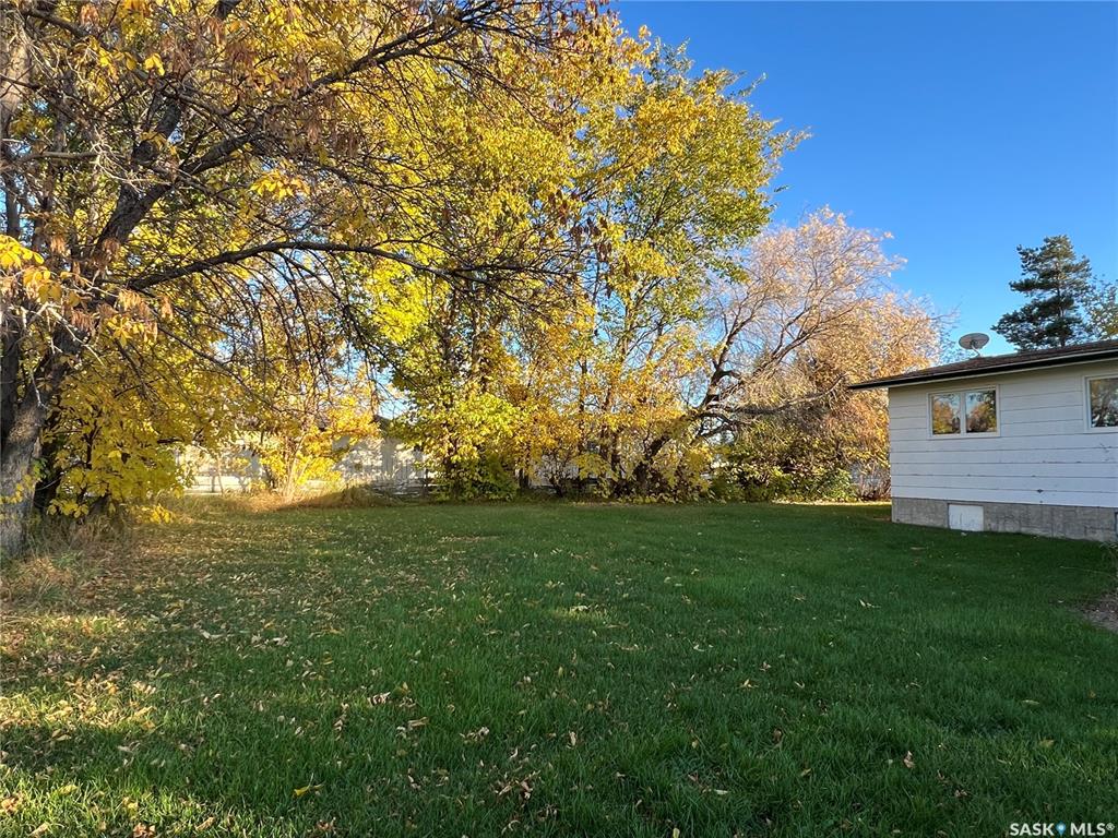 Third View of 904 Railway Avenue, Loon Lake, Saskatchewan, S0M 1L0