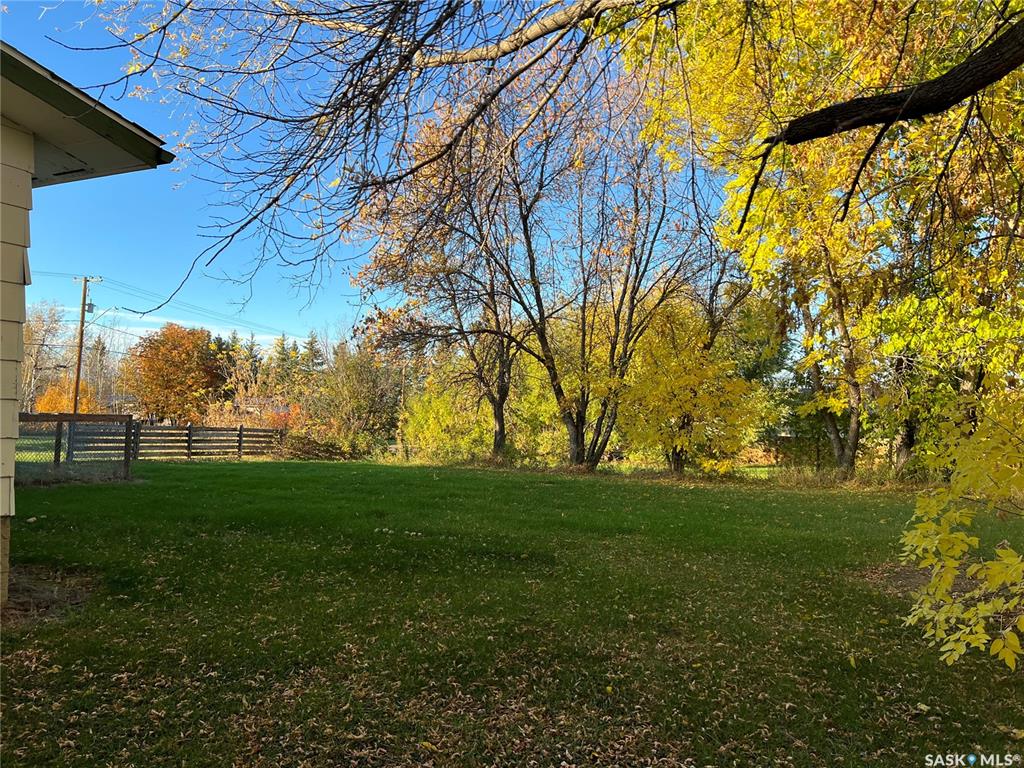 Fourth View of 904 Railway Avenue, Loon Lake, Saskatchewan, S0M 1L0
