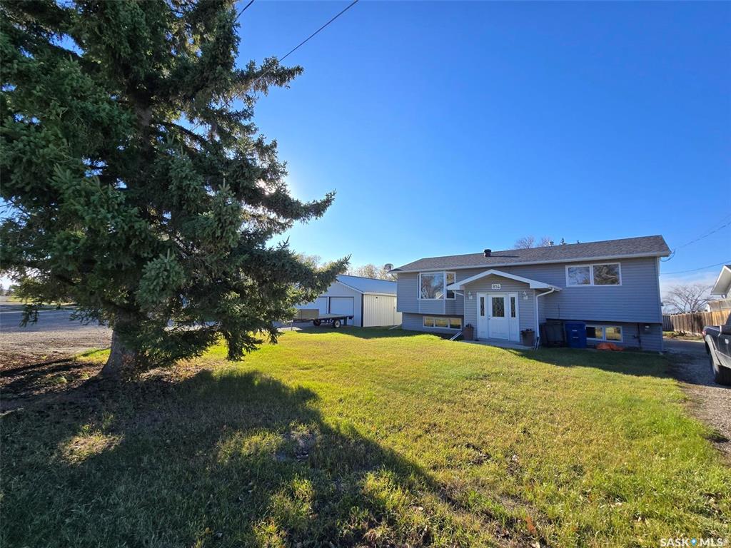 Second View of 814 Alice Street, Grenfell, Saskatchewan, S0G 2B0