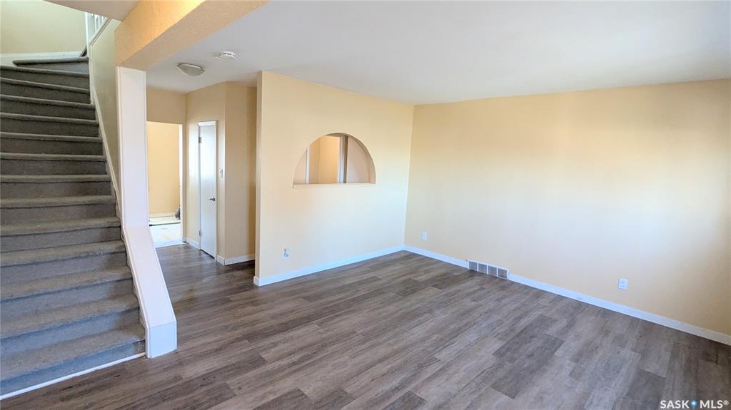 Second View of 424 J Avenue N, Westmount, Saskatoon, Saskatchewan, S7L 2K3