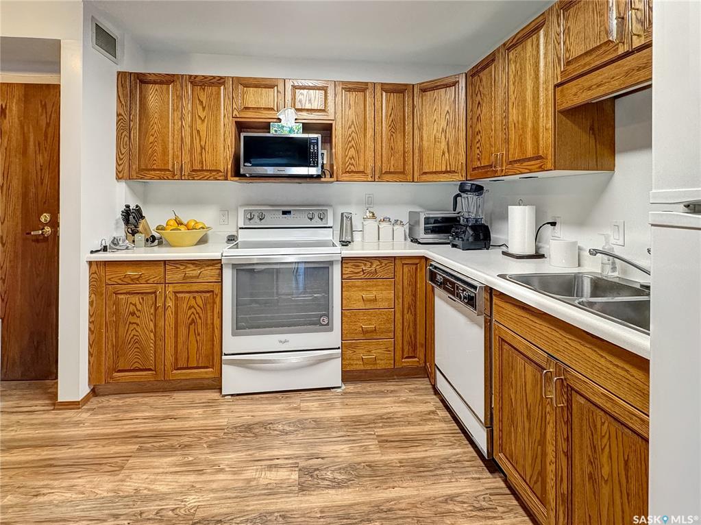 Second View of 62 24th Street #204, Battleford, Saskatchewan, S0M 0E0