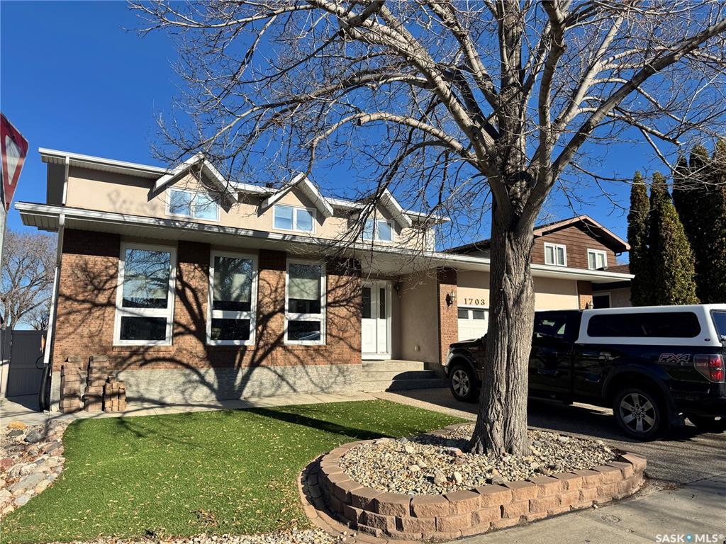 1703 Hunter Place E, SK022355, Saskatchewan,