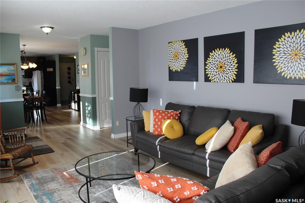 Third View of 413 1st Street W, Wilkie, Saskatchewan, S0K 4W0