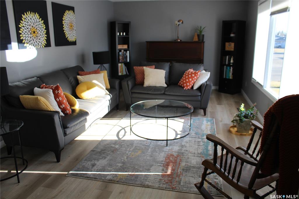 Fourth View of 413 1st Street W, Wilkie, Saskatchewan, S0K 4W0