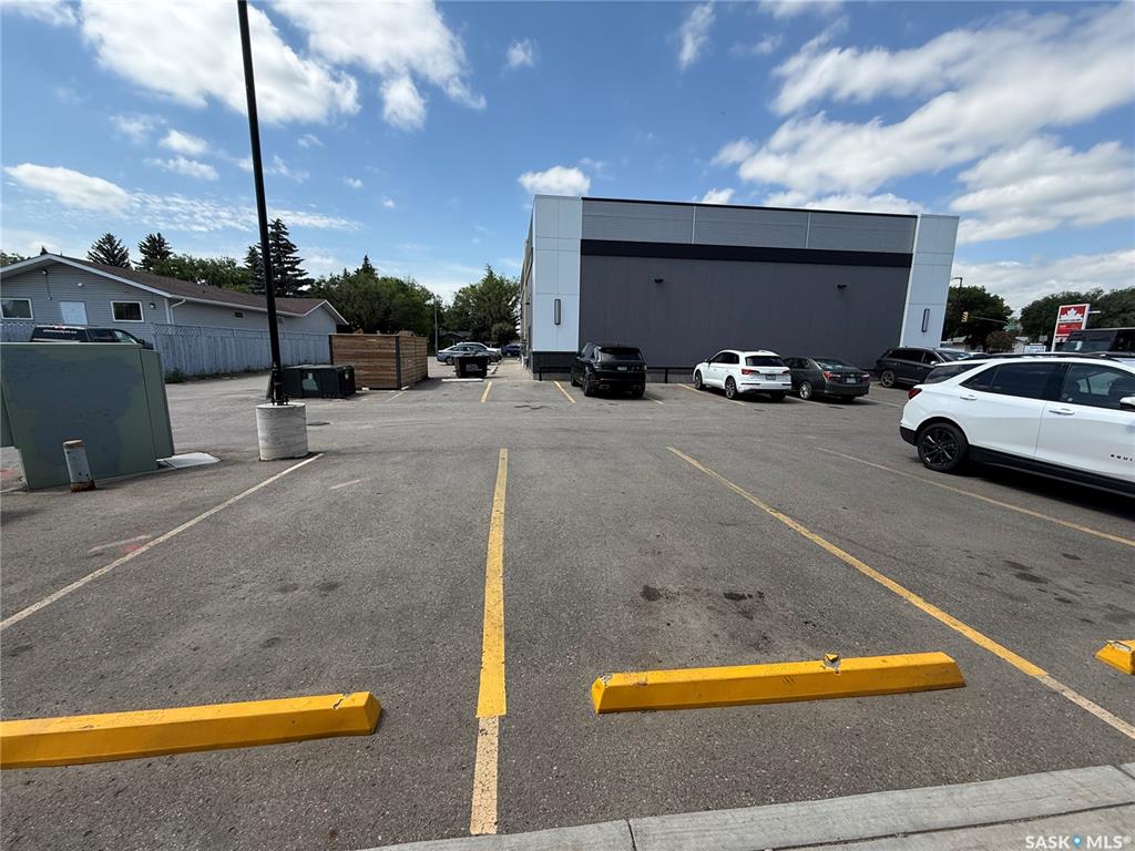 Third View of 2401 Preston Avenue S ##30, Eastview SA, Saskatoon, Saskatchewan, S7J 2G3