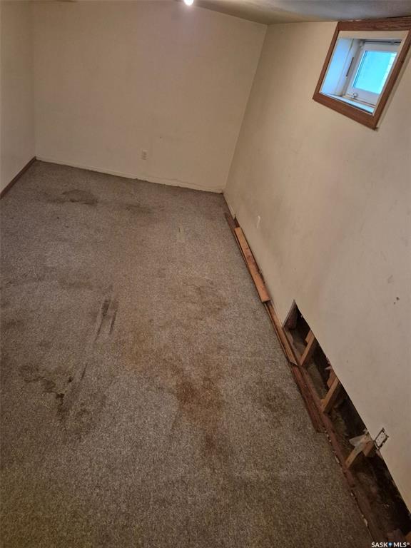 Third View of 818 K Avenue N, Westmount, Saskatoon, Saskatchewan, S7L 2N1