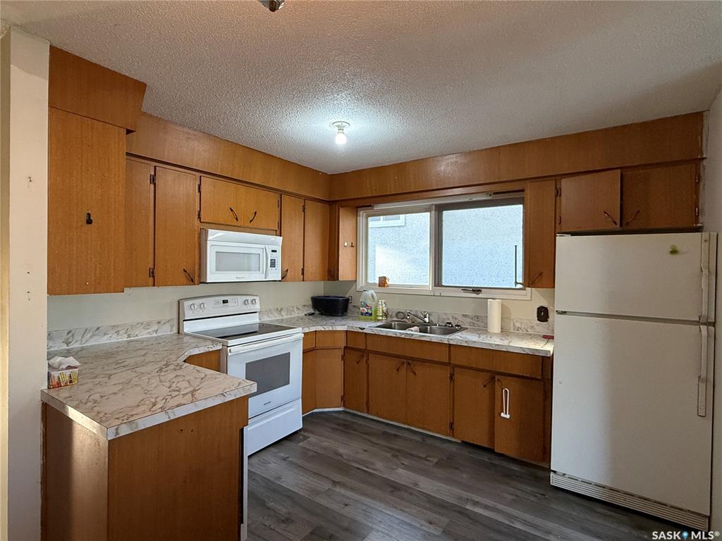 Third View of 806 Centre Street, Meadow Lake, Saskatchewan, S9X 1G3