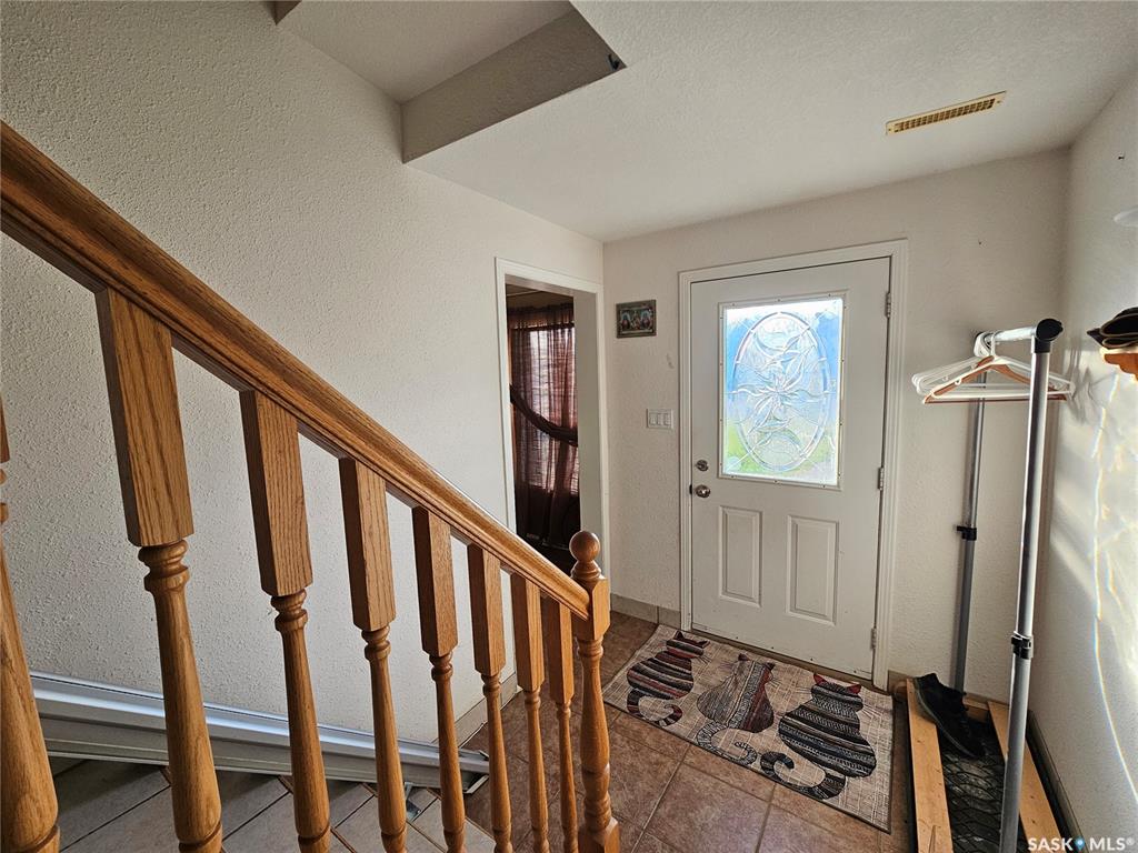 Second View of 807 3rd Avenue W, Meadow Lake, Saskatchewan, S9X 1A2