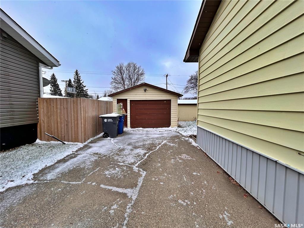 Second View of 501 Windover Avenue, Moosomin, Saskatchewan, S0G 3N0