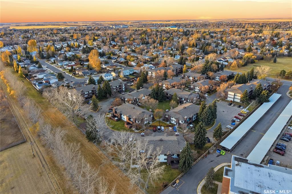 Second View of 447 Pendygrasse Road #203, Fairhaven, Saskatoon, Saskatchewan, S7M 5C1