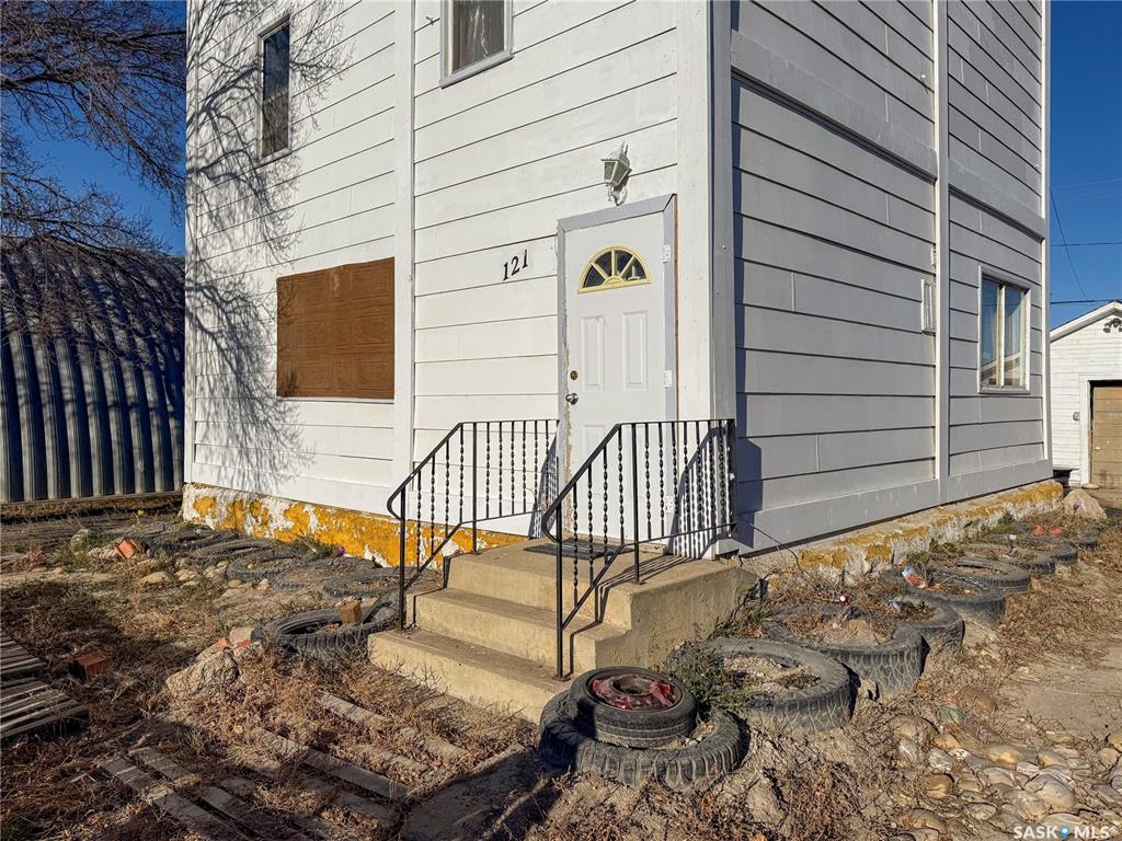 Fourth View of 121 1st Avenue W, Shaunavon, Saskatchewan, S0N 2M0