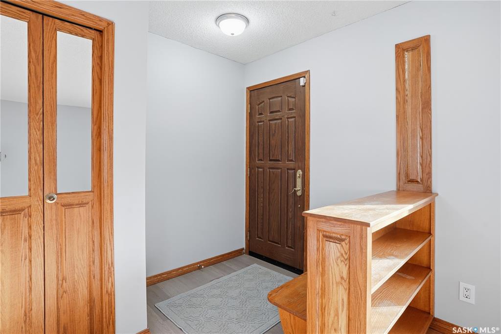 Second View of 128 Yarnton Crescent, Regent Park, Regina, Saskatchewan, S4R 4A3