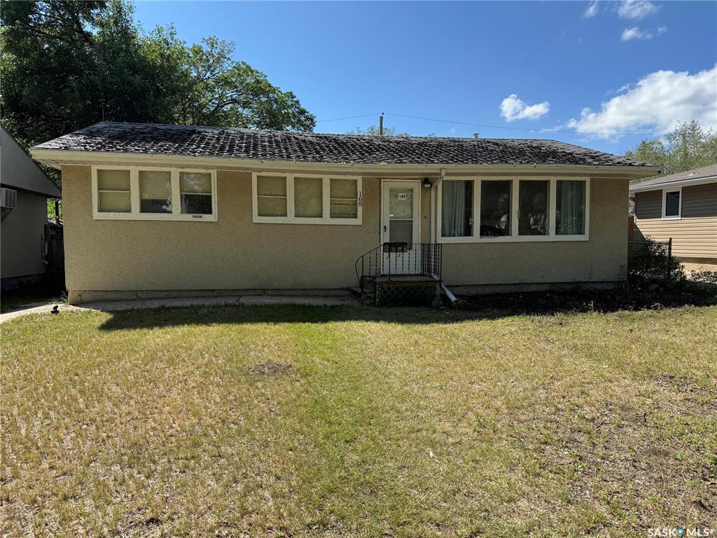 MLS® listing #SK023611 for sale located at 168 Smith Street