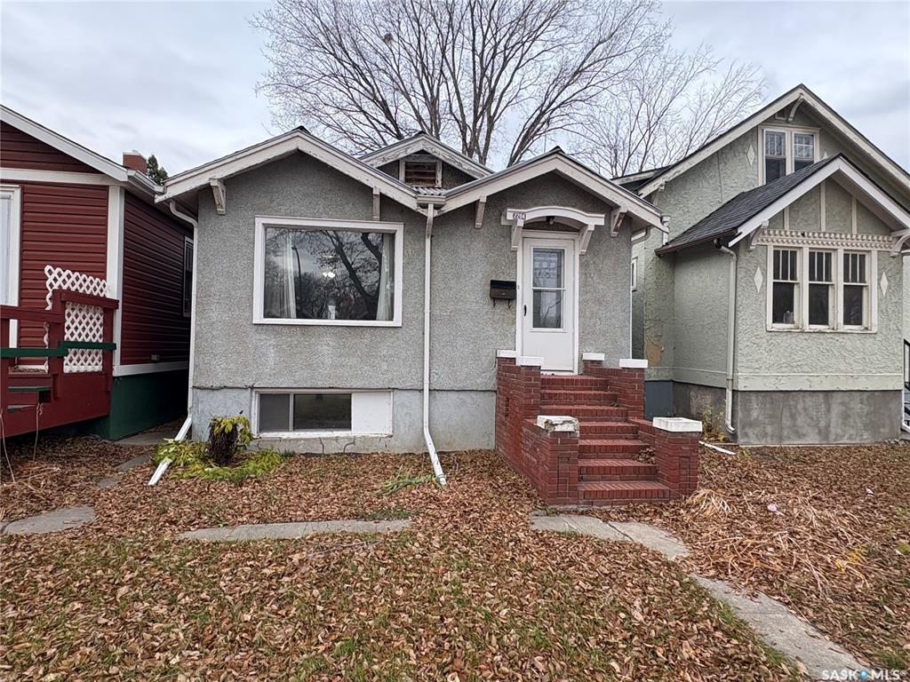 Main View of 2204 Montreal Street, General Hospital, Regina, Saskatchewan, S4P 0W4