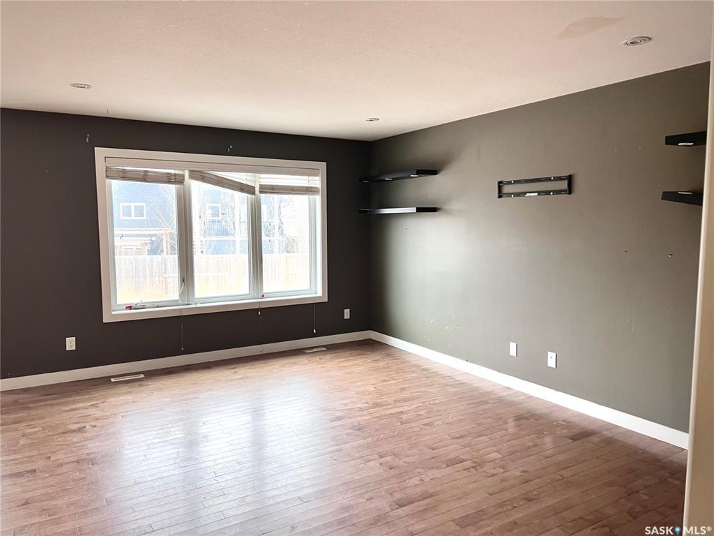 Fourth View of 662 Sutter Bay, Stonebridge, Saskatoon, Saskatchewan, S7T 0R5