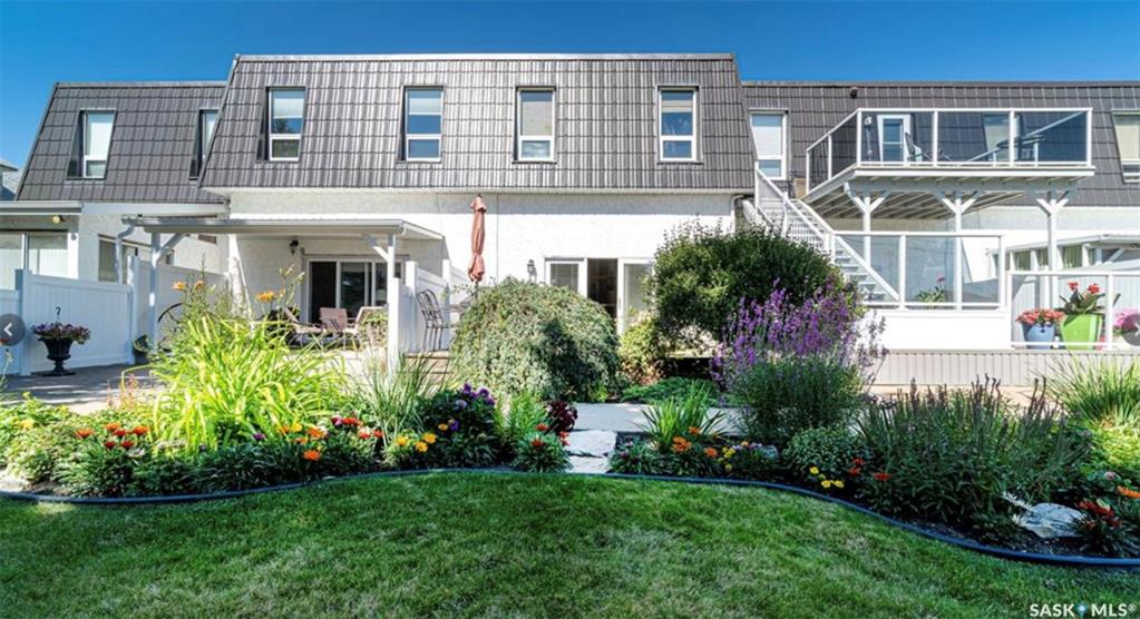 Second View of 147 Hochelaga Street W, Central MJ, Moose Jaw, Saskatchewan, S6H 2G2