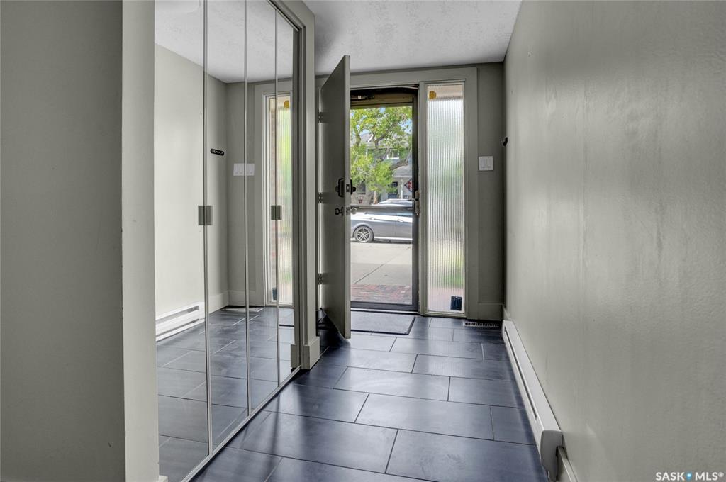 Fifth View of 147 Hochelaga Street W, Central MJ, Moose Jaw, Saskatchewan, S6H 2G2