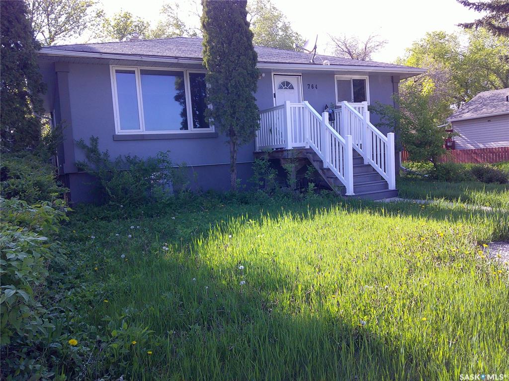 MLS® listing #SK023707 for sale located at 764 Elphinstone Street