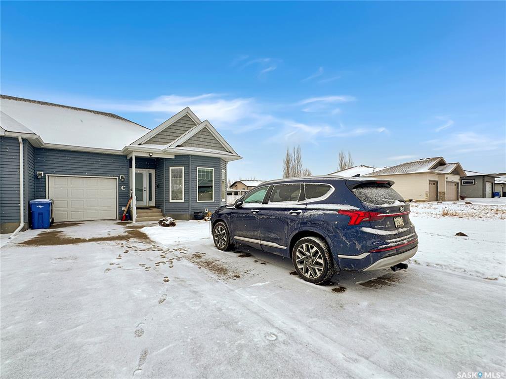 2301 Amos Drive #C, SK023718, Saskatchewan,