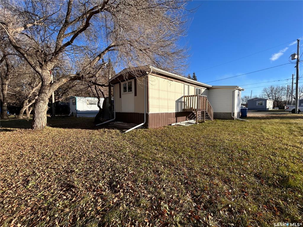 Second View of 211 Railway Avenue, Wawota, Saskatchewan, S0G 5A0