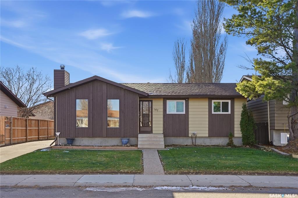 Second View of 147 Makaroff Road, Dundonald, Saskatoon, Saskatchewan, S7L 6R6