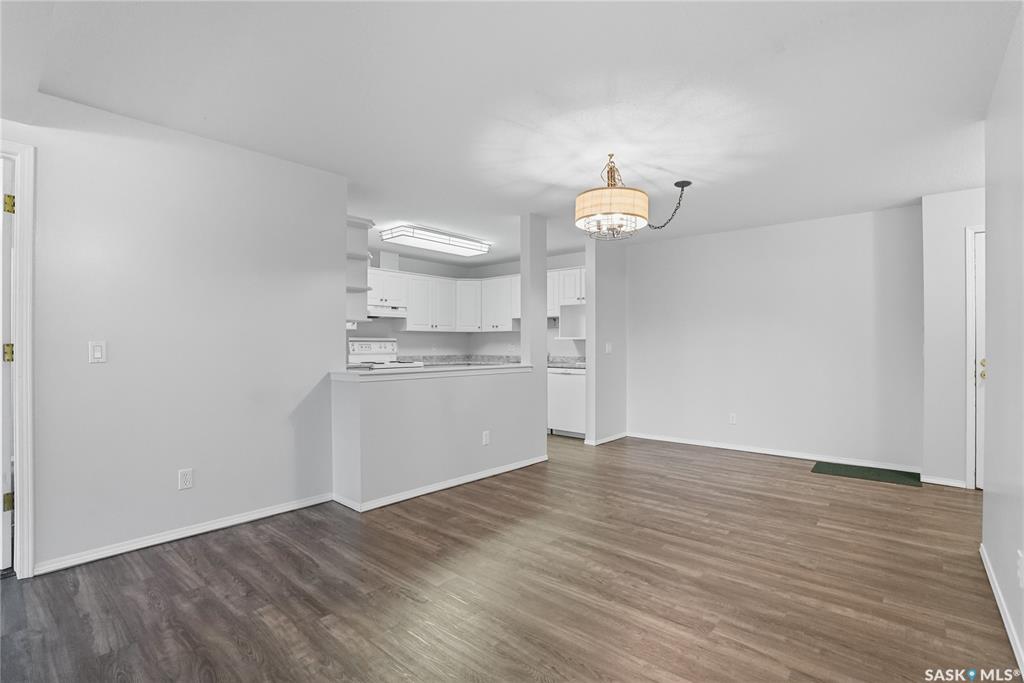 Fifth View of 1735 Mckercher Drive #211, Wildwood, Saskatoon, Saskatchewan, S7H 5N6