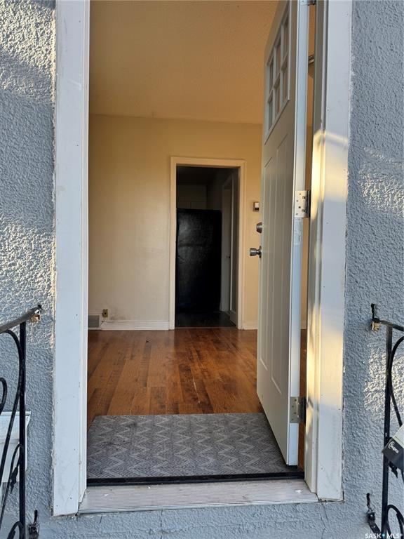 Fourth View of 201 Y Avenue S, Meadowgreen, Saskatoon, Saskatchewan, S7M 3J4