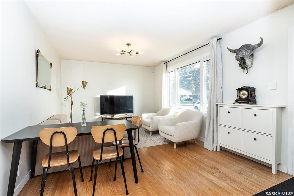 Fourth View of 2212 York Avenue, Queen Elizabeth, Saskatoon, Saskatchewan, S7J 1J1