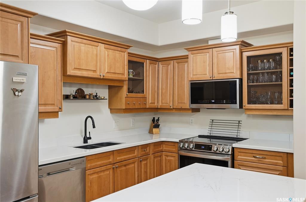 Third View of 615 Saskatchewan Crescent W #207, Nutana, Saskatoon, Saskatchewan, S7M 0A5