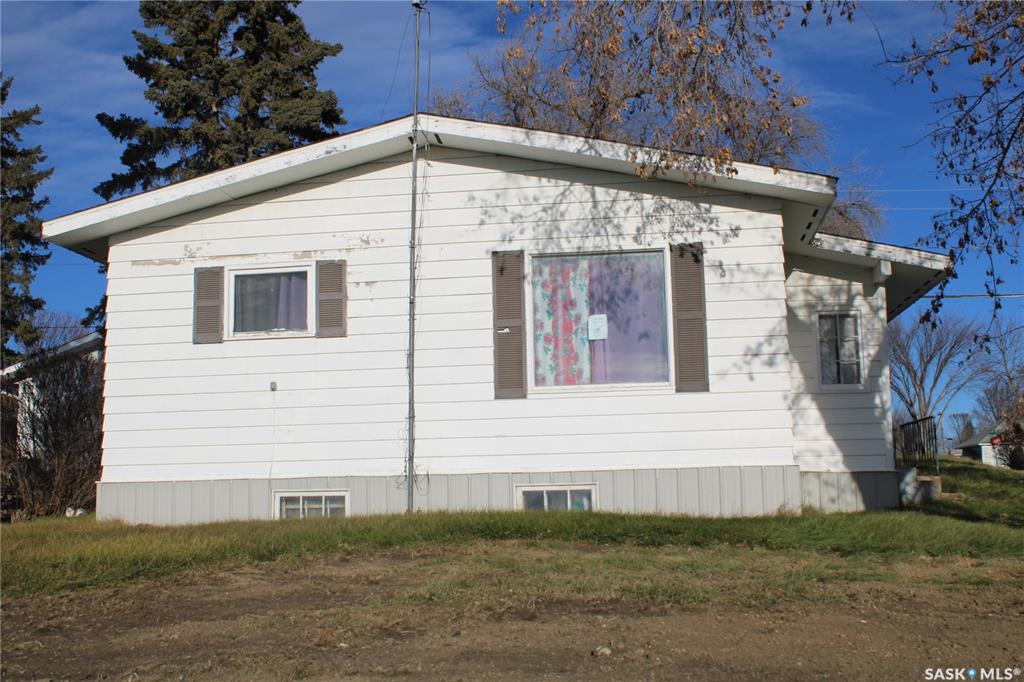102 Highway Avenue W, SK024206, Saskatchewan,