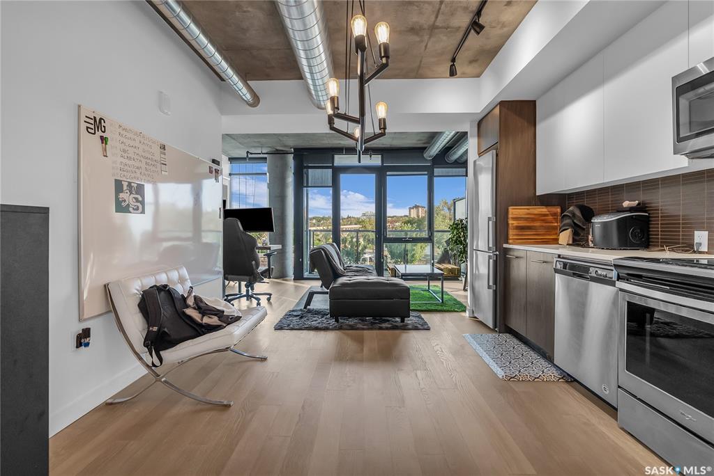 Third View of 490 2nd Avenue S #205, Central Business District, Saskatoon, Saskatchewan, TBA