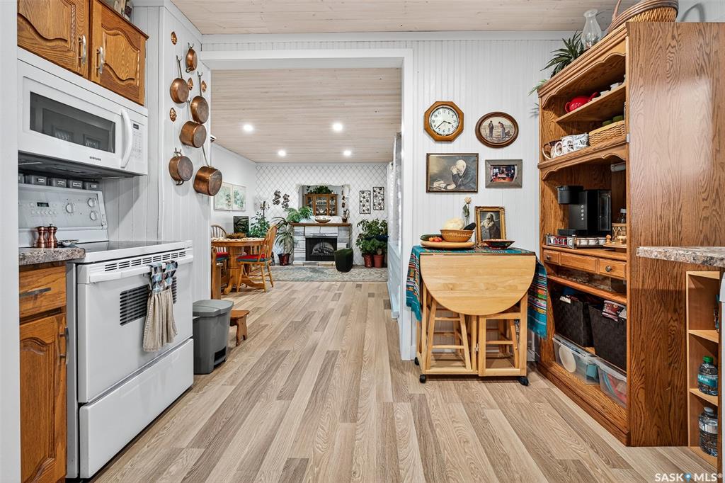 Fifth View of 1005 Vaughan Street, Westmount/Elsom, Moose Jaw, Saskatchewan, S6H 5P1