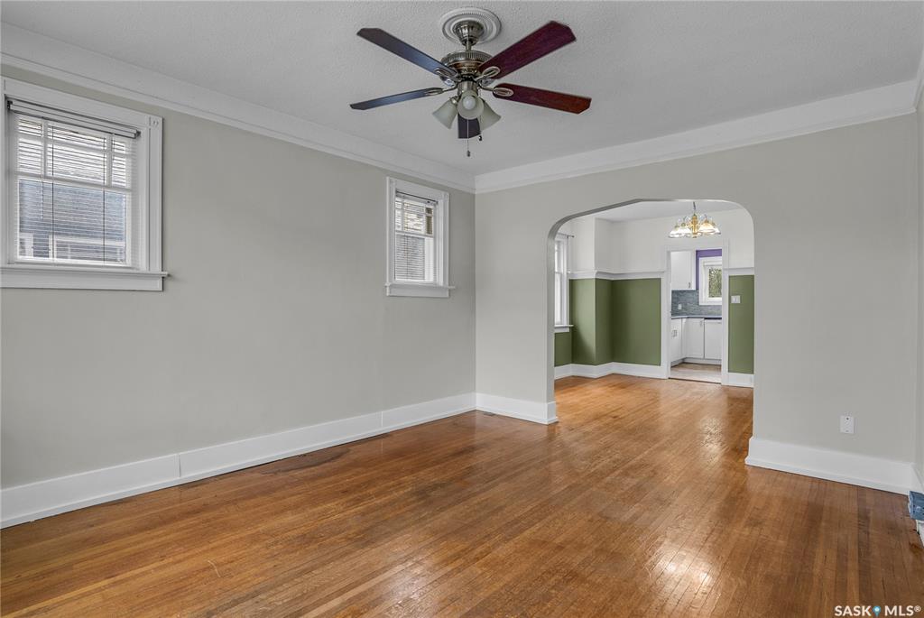 Third View of 107 28th Street W, Caswell Hill, Saskatoon, Saskatchewan, S7L 0K1