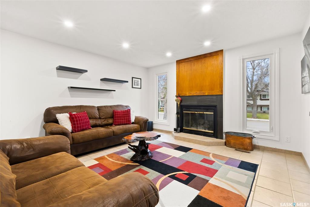 Third View of 82 Sibbald Crescent, Mount Royal RG, Regina, Saskatchewan, S4T 7L7