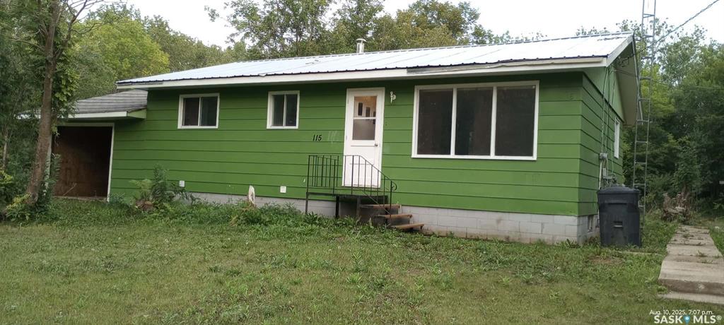 Main View of 115 2nd Avenue S, Pelly, Saskatchewan, S0A 2Z0