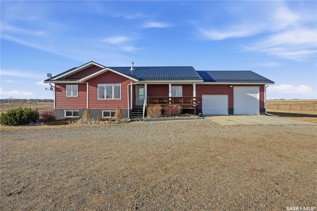 Twin Lakes Road Acreage, SK024252, Saskatchewan,