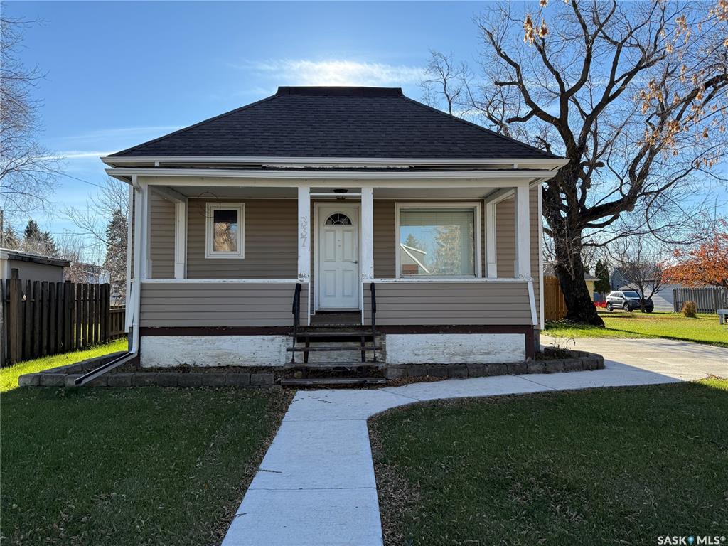 337 4th Avenue E, SK024302, Saskatchewan,