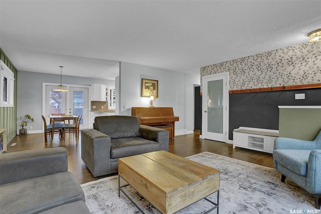 Third View of 25 Haultain Crescent, Hillsdale, Regina, Saskatchewan, S4S 4B4