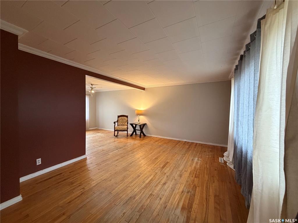 Fifth View of 651 Ominica Street E, Hillcrest MJ, Moose Jaw, Saskatchewan, S6H 0H4