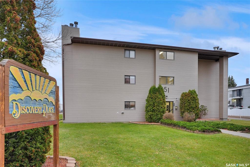 Third View of 51 Wood Lily Drive #205, VLA/Sunningdale, Moose Jaw, Saskatchewan, S6J 1H1